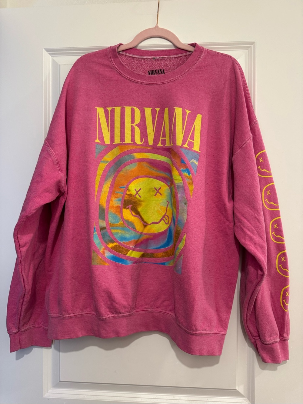 NIRVANA Pink Crewneck Sweatshirt with Multicolor Smiley Graphic oversized s/m